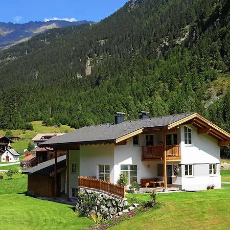 Ferienwohnung Larcher Apartment